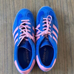 Adidas Sneakers in Blue and Pink